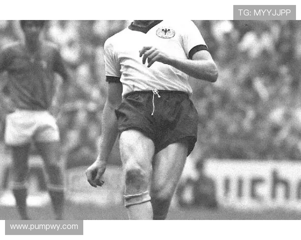 小罗凭借何种天赋和表现成为足球星球员的传奇人物