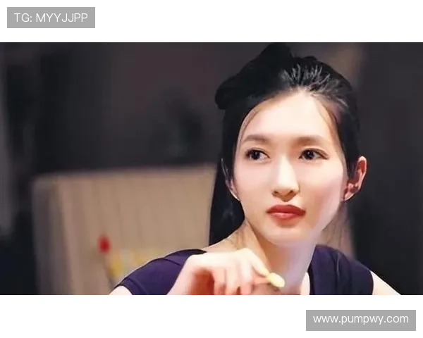 足球球星嫖妓丑闻曝光引发社会热议与道德争议